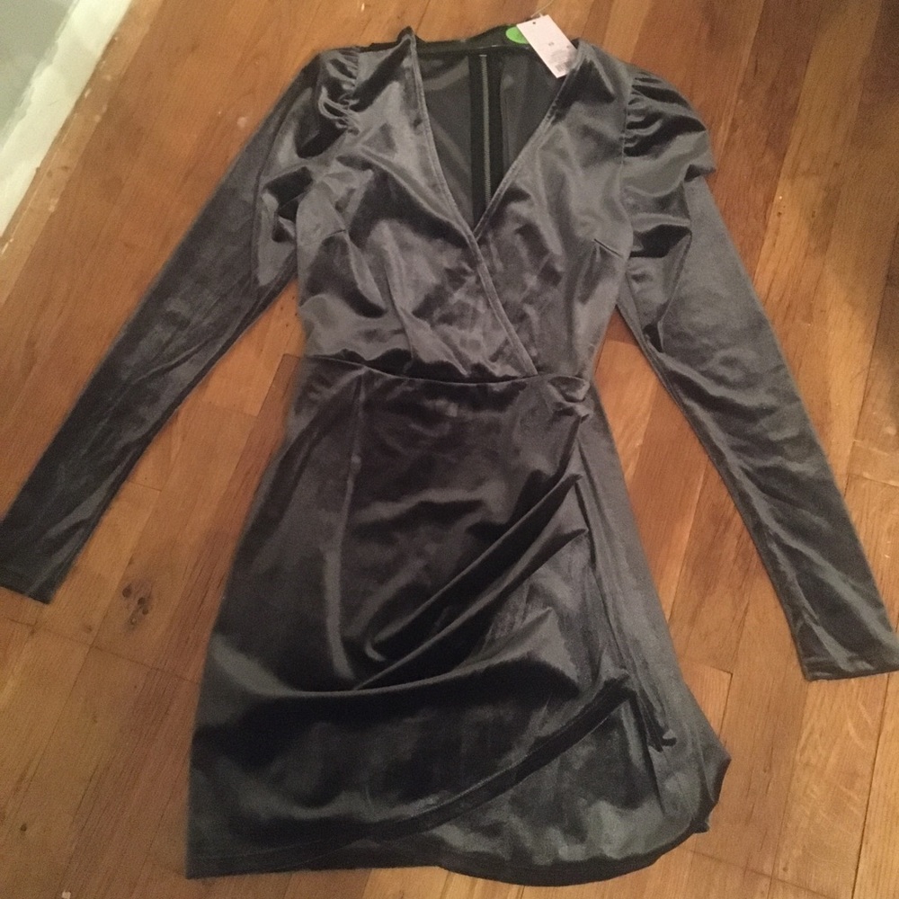 Long sleeved velvet mini dress